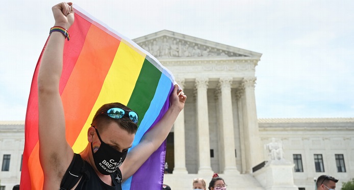 LGBTQ: अमेरिका में एलजीबीटीक्यू के लिए सबसे बुरा साल है 2021
