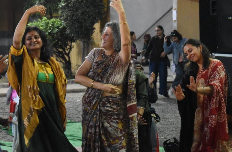 Malwa Mahila Kabir Yatra: कबीर, मीरा, बुल्ले की वाणी में सुख—दुख—हूक की अभिव्यक्ति